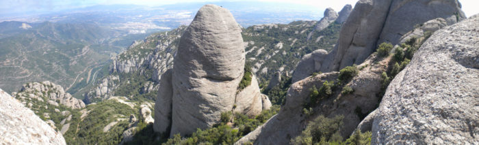 Des de la Cadireta del Diable tenim una vista privilegiada del vessant nord de la Mòmia